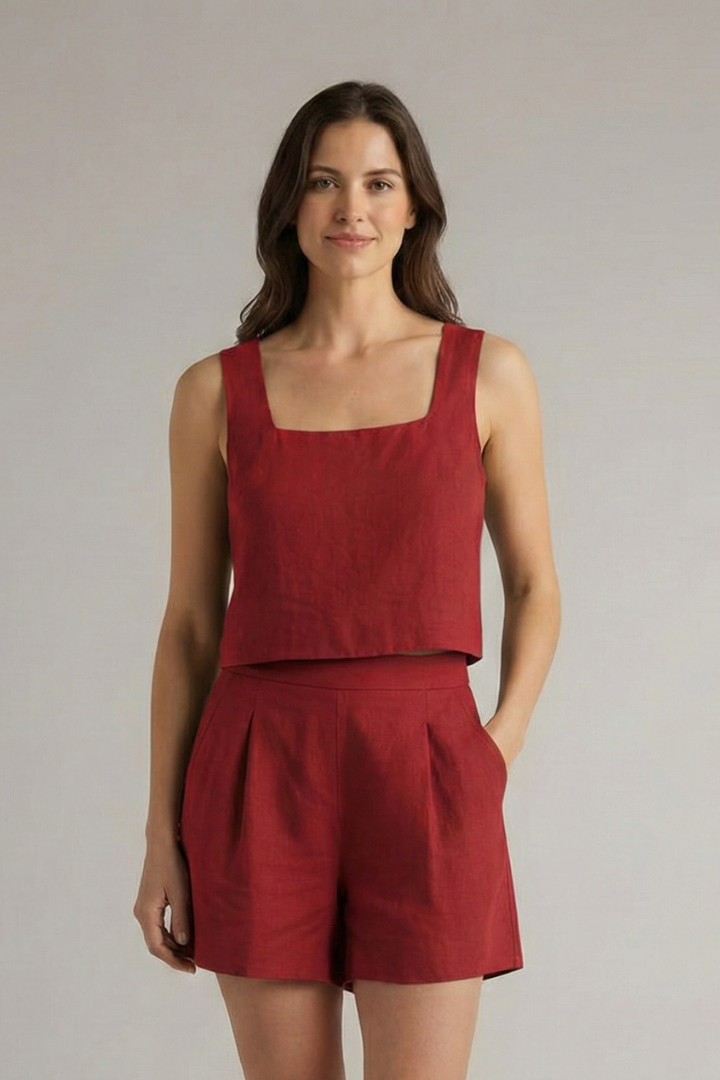 Women’s Summer Two-Piece Set with Square Neckline Crop Top and Pleated Shorts 6