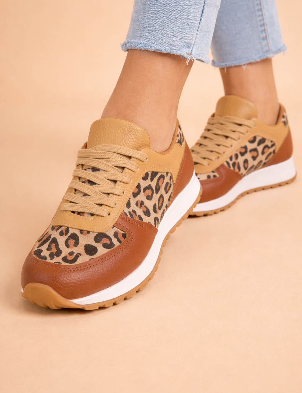 Women's Trendy Lace-Up Sneakers Comfortable Fabric 0