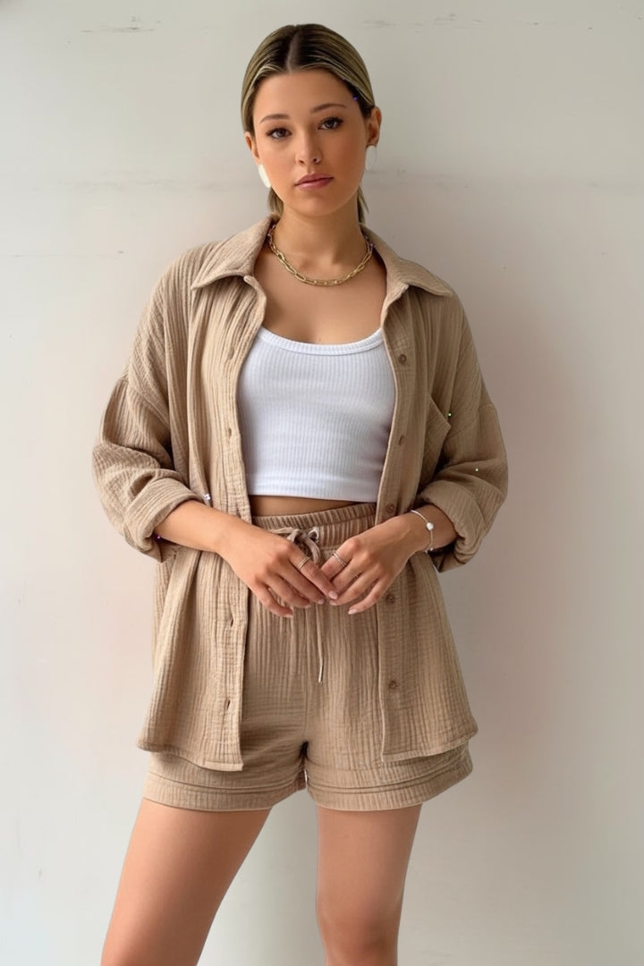 Women’s Two-Piece Set with Oversized Blouse and Adjustable High-Rise Shorts 0