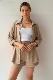 Women’s Two-Piece Set with Oversized Blouse and Adjustable High-Rise Shorts 0