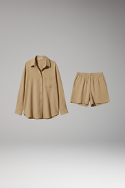 Women’s Two-Piece Summer Set with Collared Shirt and Elastic Waist Shorts 1