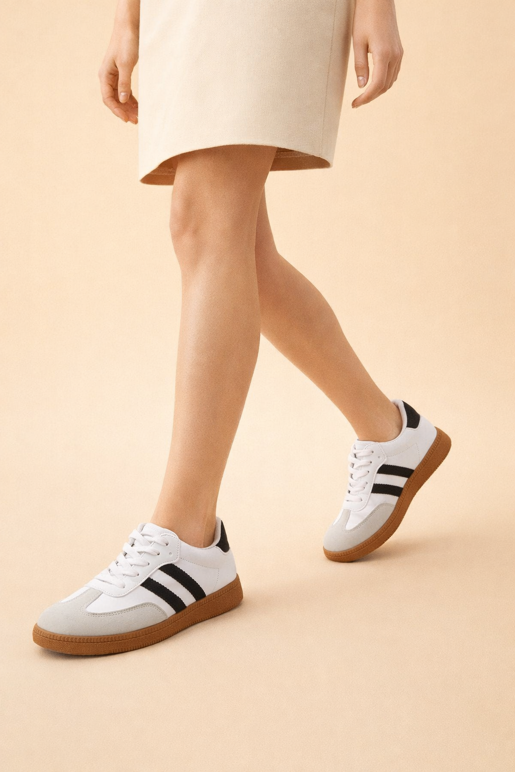 Women's Walking Shoes for Women Comfortable Faux Leather and Mesh Trainers 0