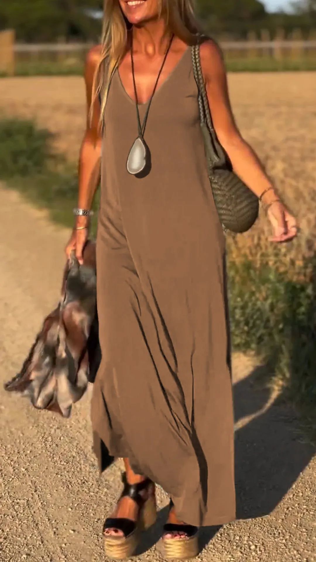 Women's Sleeveless Maxi Dress for Summer Comfort Polyester