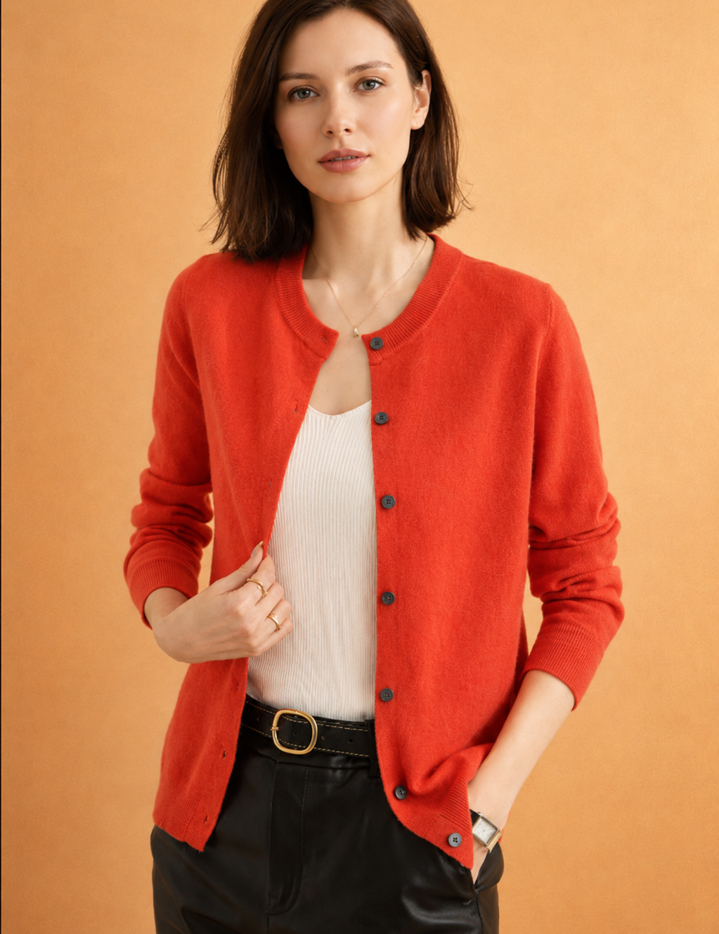 Ewa | Classic round neck cardigan